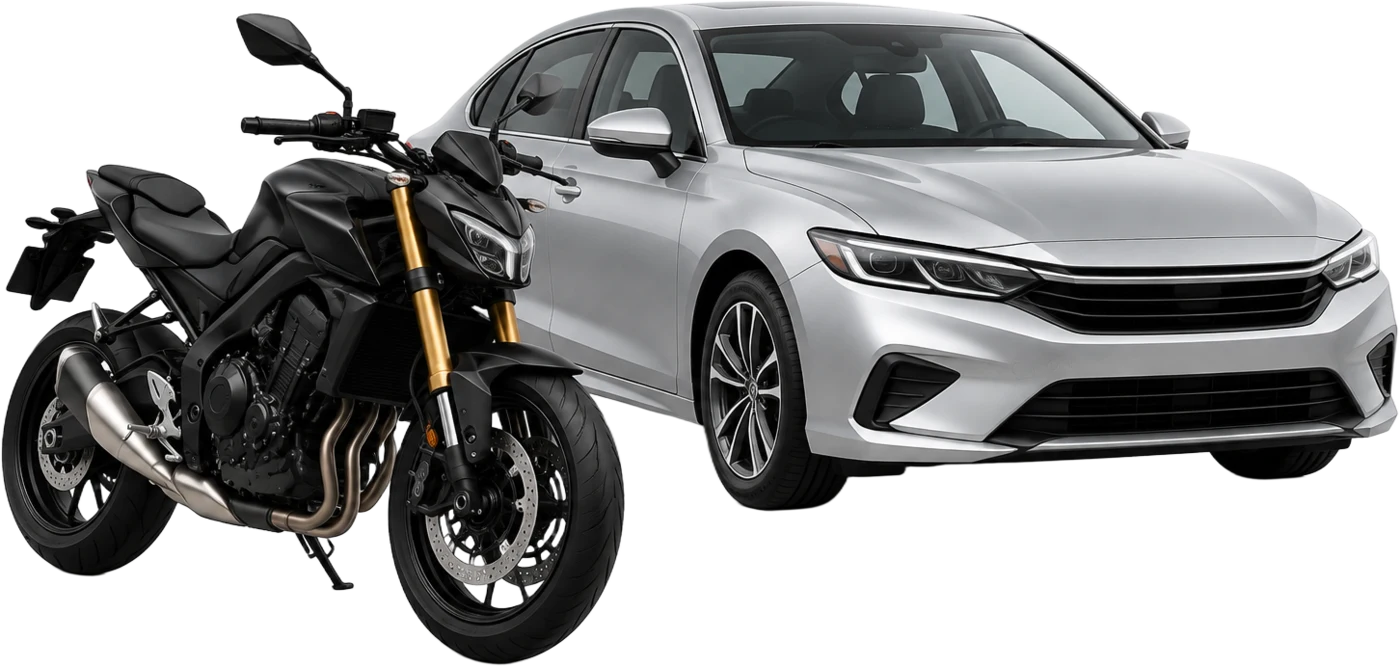 Carro sedan prata e moto preta protegidos pelo seguro e rastreamento da Dames